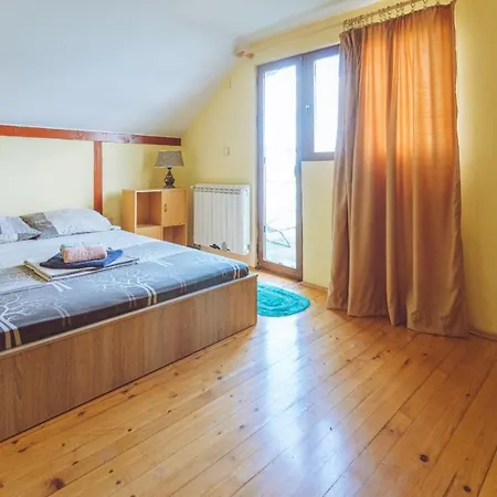 Villa Kuca Na Savi *